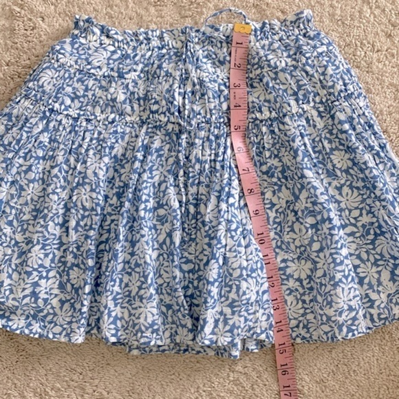 American Eagle Floral Pull On Mini Skirt Size XS Blue and White - Picture 9 of 9